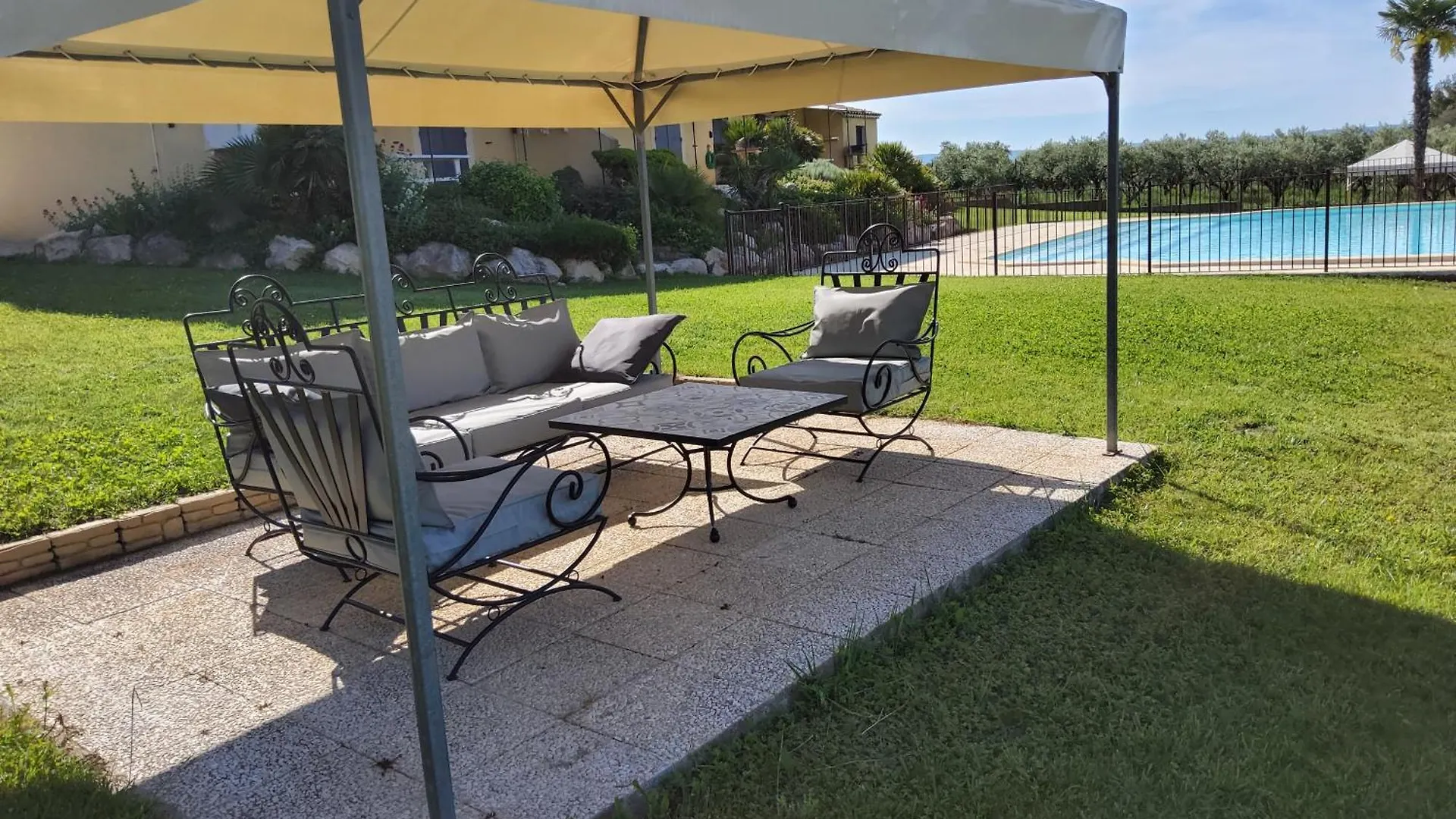Gite Nidu, Un Coin De Paradis Provencal Le Barroux Ferienhaus