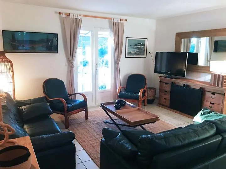 Holiday home Gite Nidu, Un Coin De Paradis Provencal Le Barroux