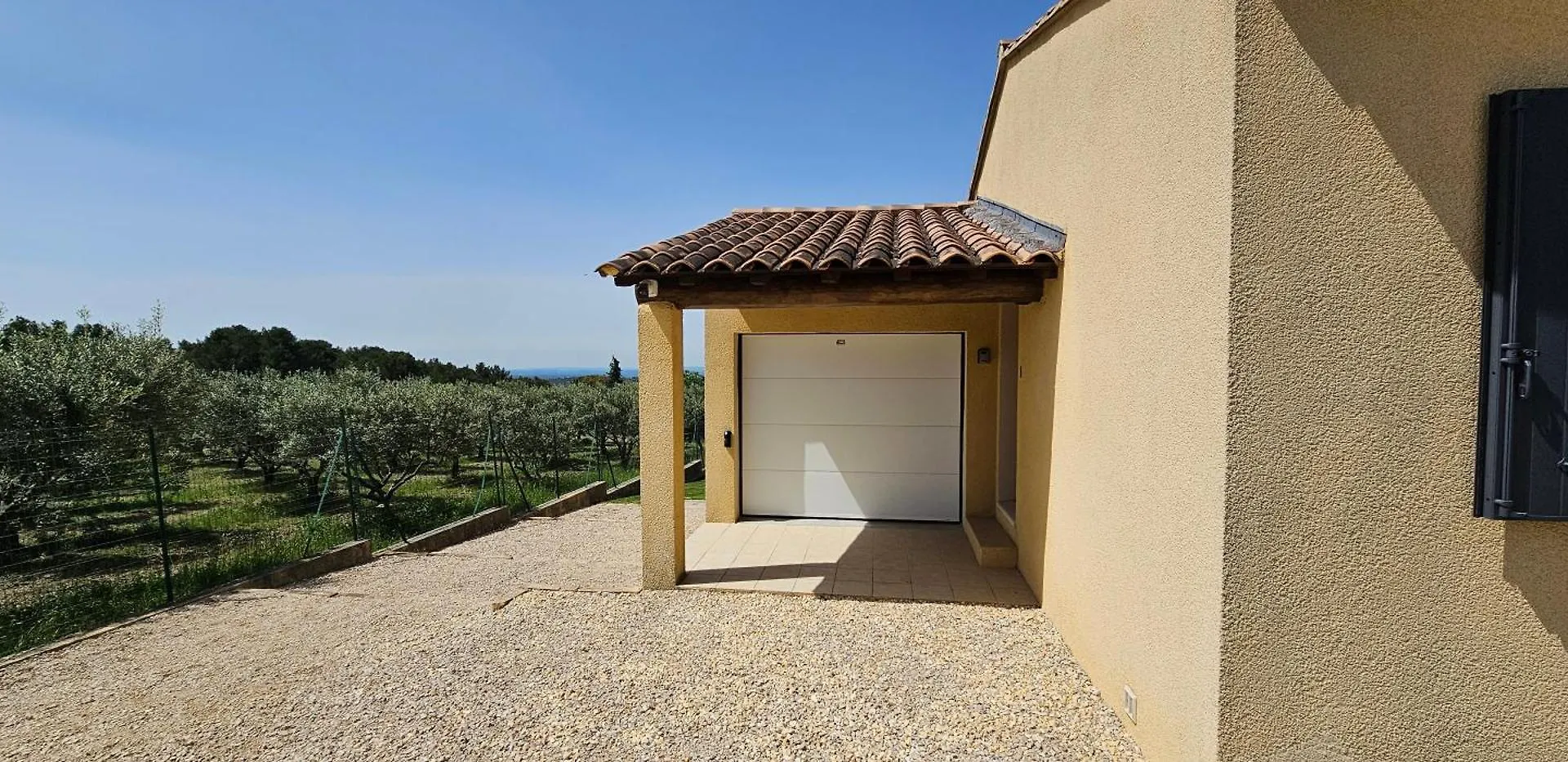 Gite Nidu, Un Coin De Paradis Provencal Le Barroux 0*,  France