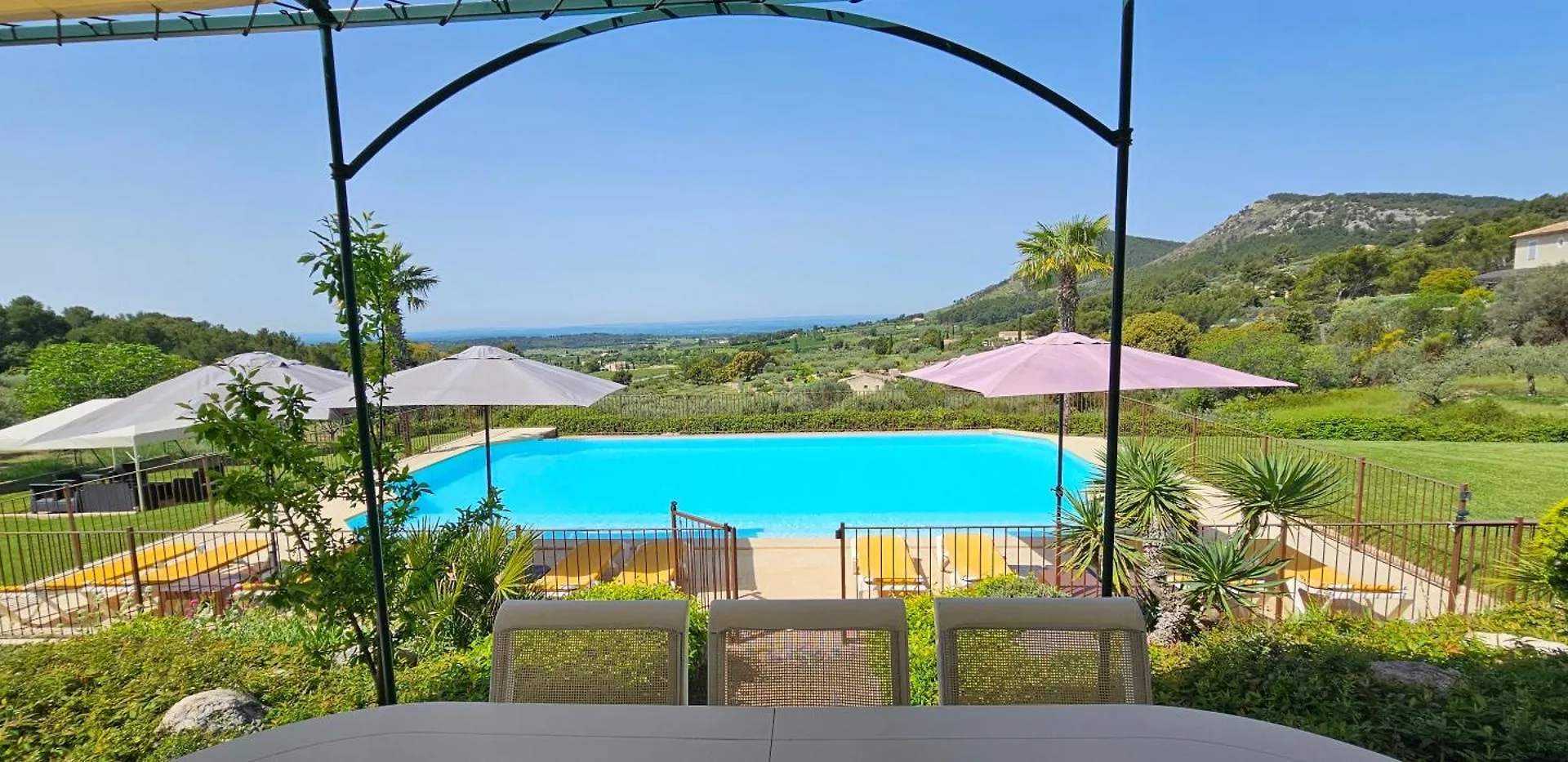 Gite Nidu, Un Coin De Paradis Provencal Le Barroux 0*,